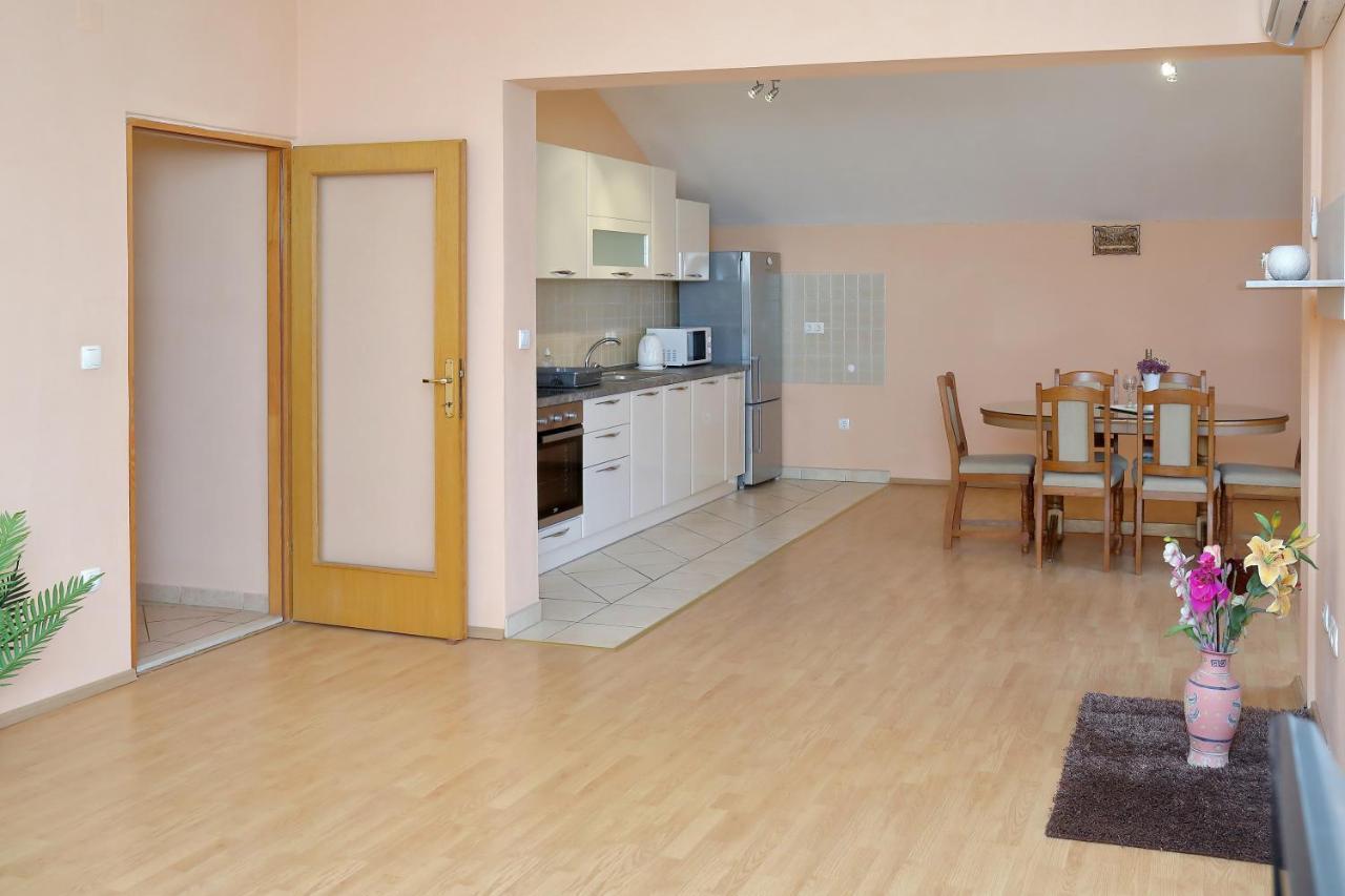 Apartmani Jagoda บาร์บินเย ภายนอก รูปภาพ